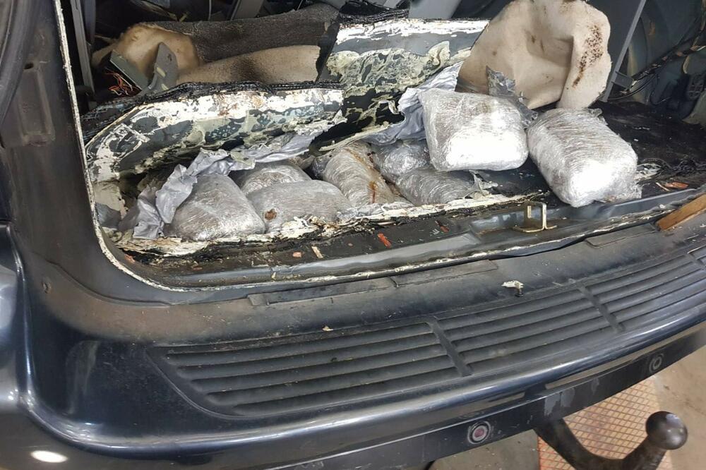 Pronađena droga, Foto: Uprava prihoda i carina