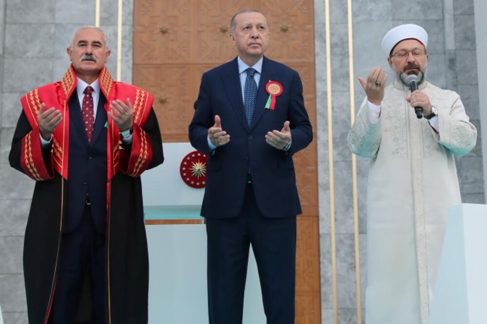 Erodagan i Erbaš s predsjednikom Kasacionog suda na ceremoniji u Ankari, Foto: Reuters