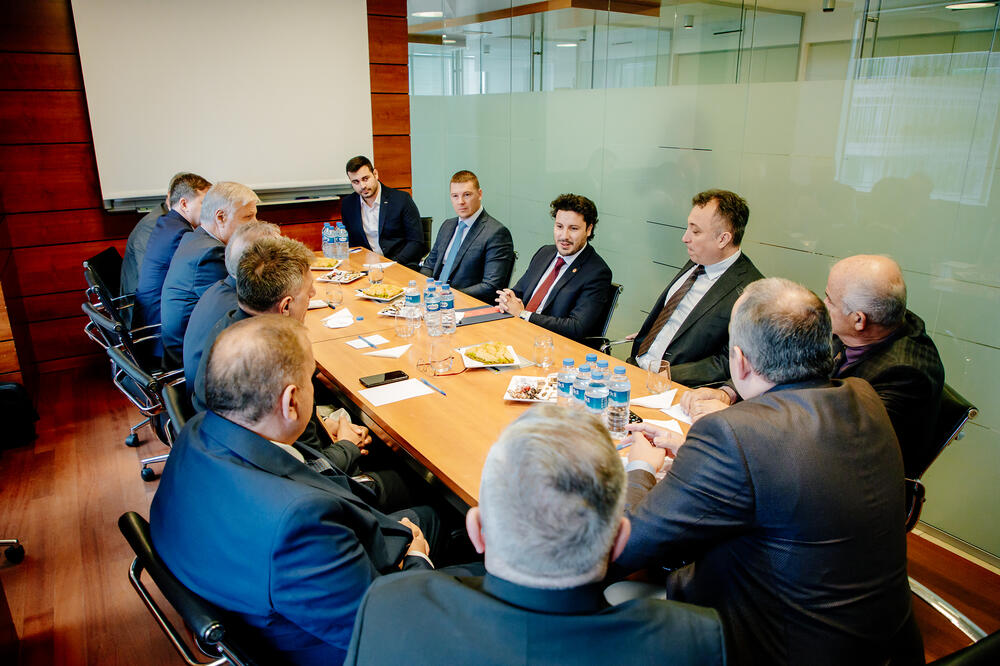 Abazović sa predstavnicima dijaspore, Foto: Vlada Crne Gore