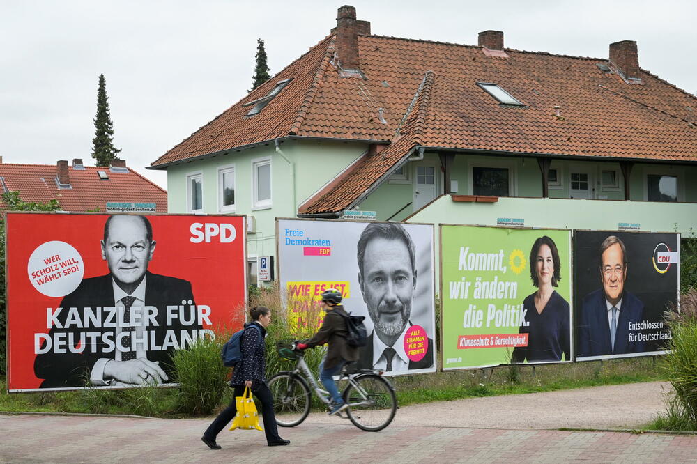 Posteri glavnih kandidata na predstojećim izborima u Njemačkoj, na kojima se očekuje rast podrške ljevici, Foto: Rojters