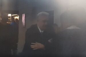 Krivokapić se pričestio, u prenosu odmah skrenuli kameru