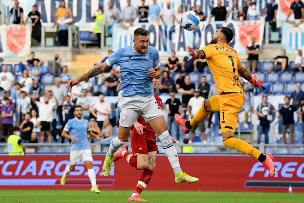 Milinković-Savić je otvorio goleadu, Foto: Reuters