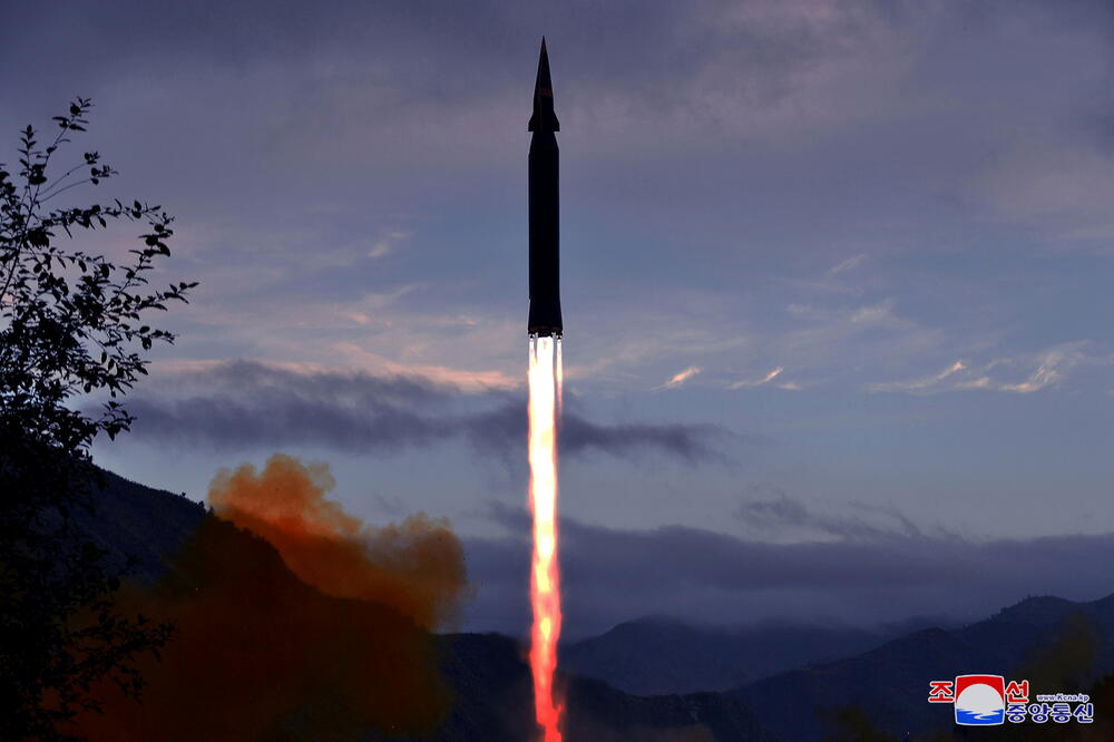 Hvasong-8 raketa, Foto: REUTERS