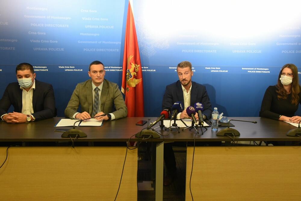 Sa pres konferencije, Foto: Boris Pejović