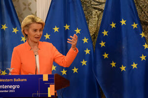 Izbor nove Vlade pozdravili visoki zvaničnici SAD, EU i regiona,...