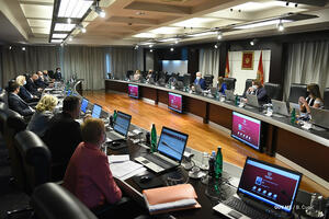 Za nabavku medicinske opreme za KCCG 1,2 miliona eura iz budžetske...