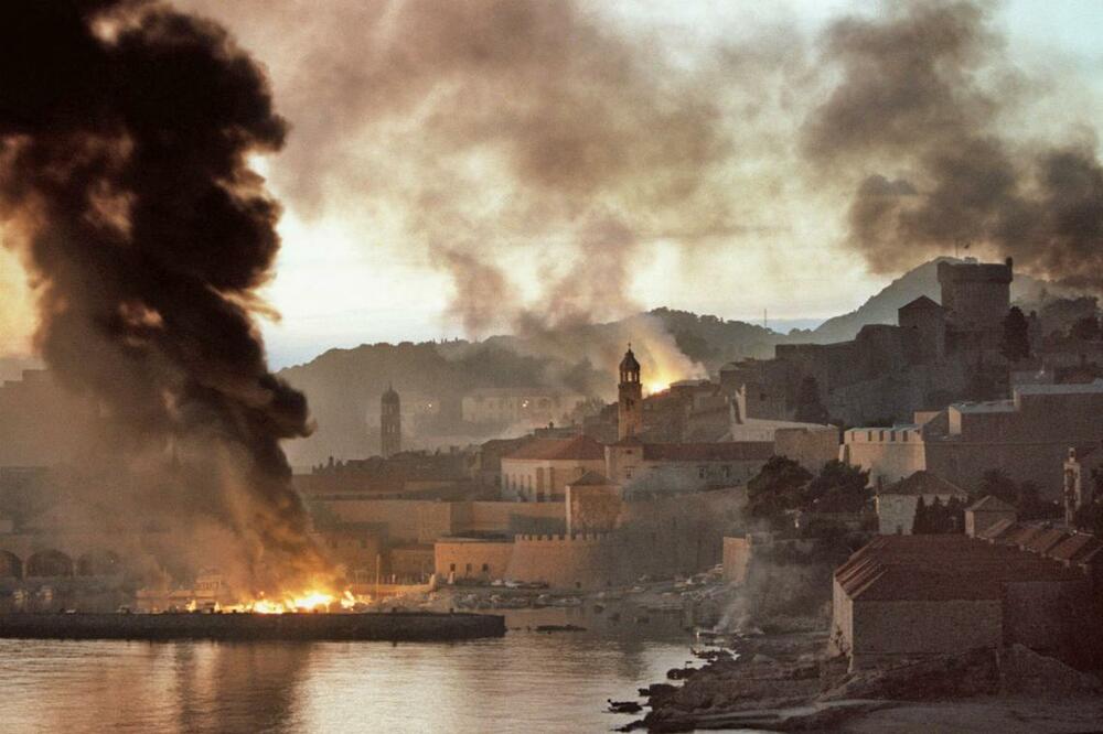 U vrijeme napada na Dubrovnik premijer bio Đukanović, a predsjednik Bulatović, Foto: Pinterest