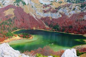 Na skriveno vas vodim mjesto…Trnovačko jezero