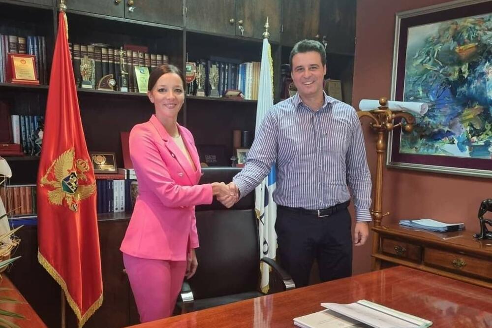 Predsjednica Odbora direktora Slađana perišić i Pješčić, Foto: Facebook/Momčilo Leković