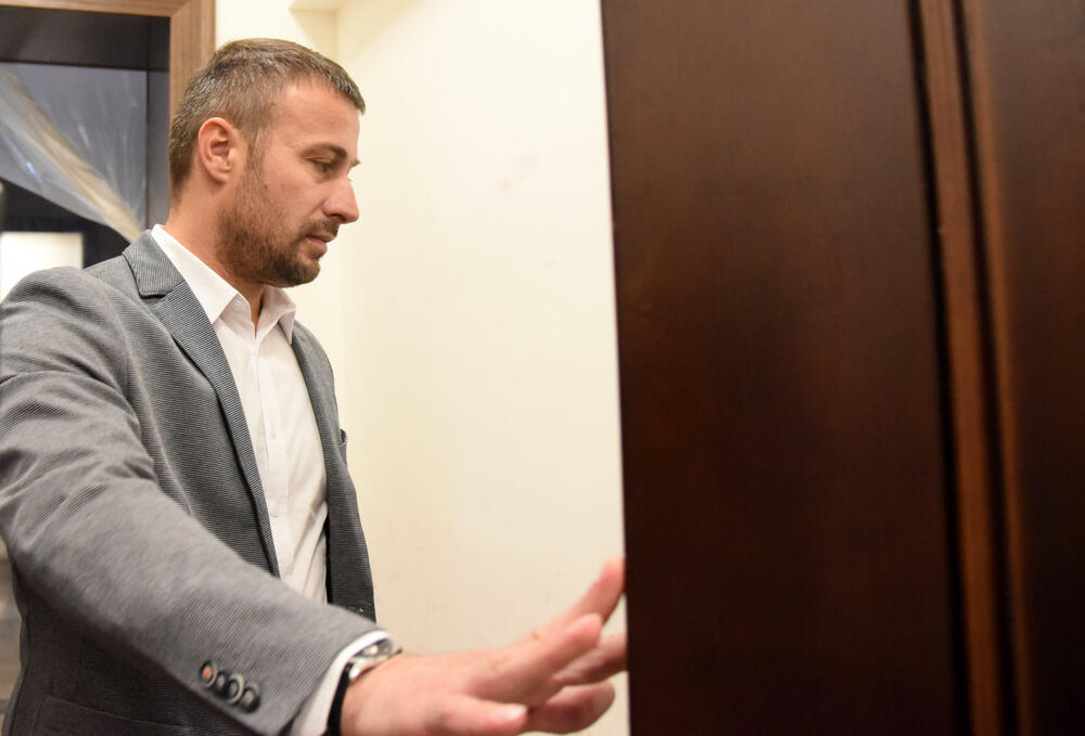 <p>Na sjednici skupštinskog odbora je trebalo da se nastave kontrolna saslušanja povodom postupanja pripadnika policije, bezbjednosnog sektora i odbrane na Cetinju, 4. i 5. septembra</p>