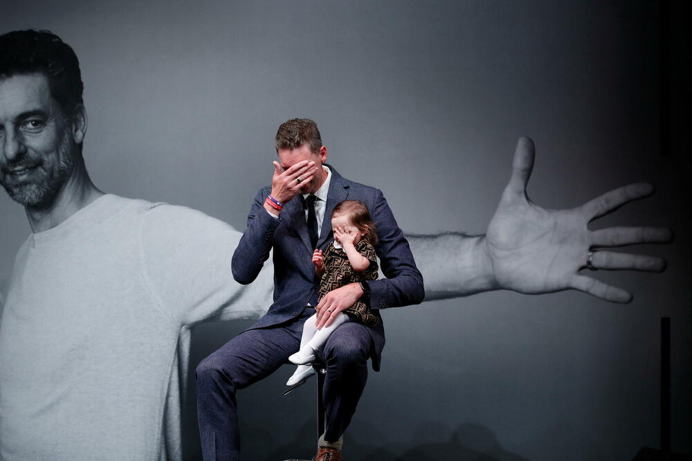 Gasol sa kćerkicom na bini, Foto: Reuters