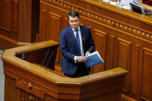 Predsjednik parlamenta Ukrajine smijenjen poslije sukoba sa...
