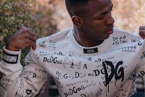 Vinisijus zaposlio 39 ljudi, plaća i ličnog fotoreportera