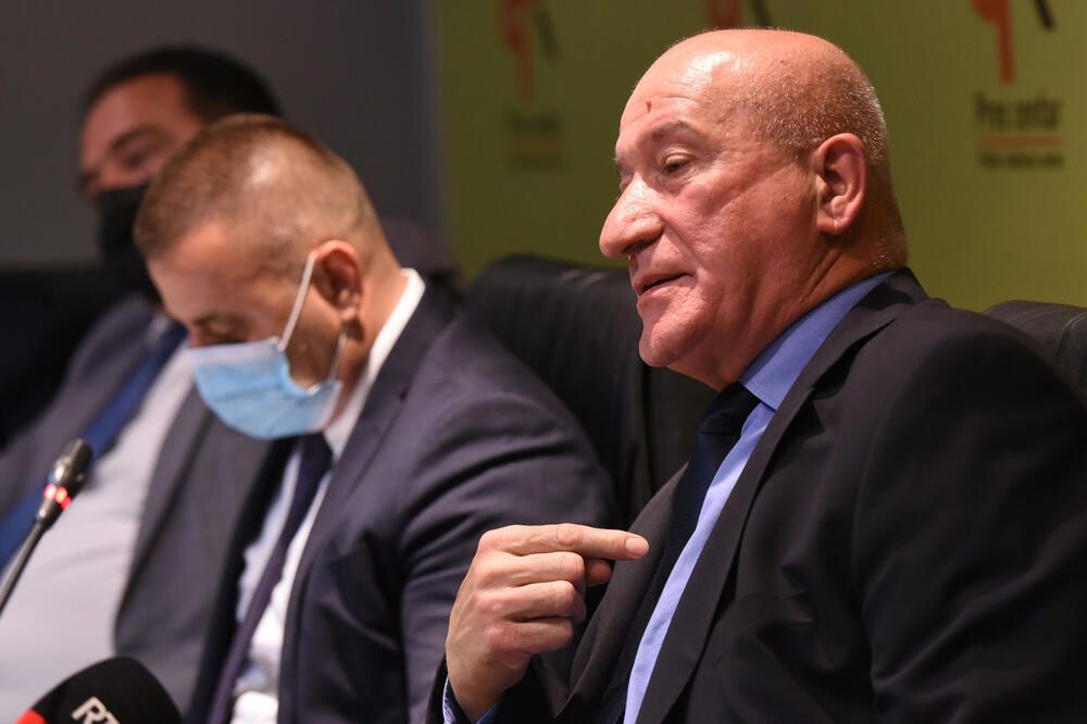 Katnić na jednoj od konferencija za novinare, Foto: SAVO PRELEVIC