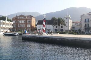 Stotu godišnjicu službe dočekaće u Tivtu