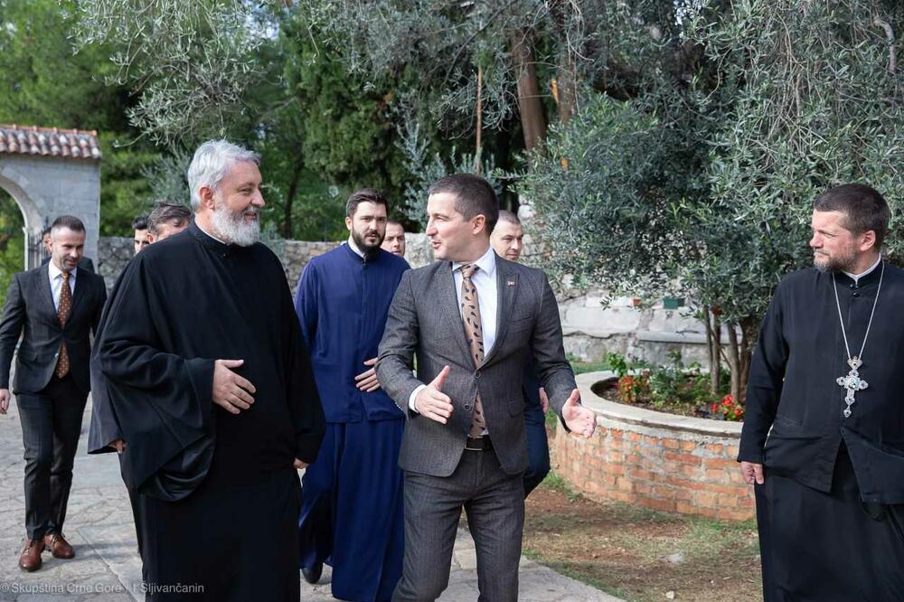 Šljivančanin, Bečić i Perović, Foto: Skupština Crne Gore