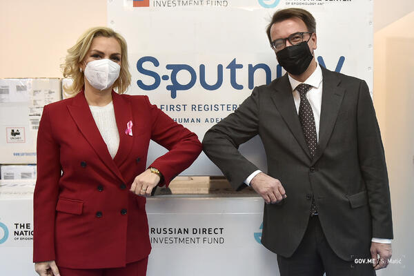 U CG stiglo 40.000 doza vakcina Sputnjik V, Borovinić Bojović:...