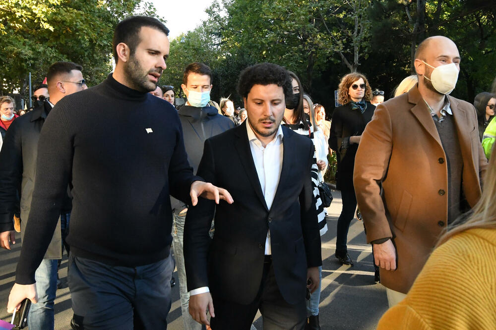 Spajić, Abazović i Radulović na Prajdu, Foto: Savo Prelević