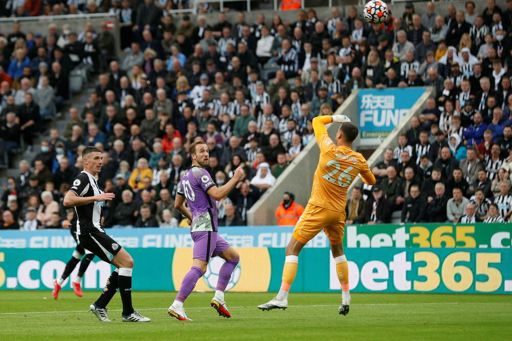 Konačno zatresao mrežu u takmičenju čiji je bio najbolji strijelac i asistent prošle sezone: Hari Kejn postiže gol za preokret, Foto: Reuters