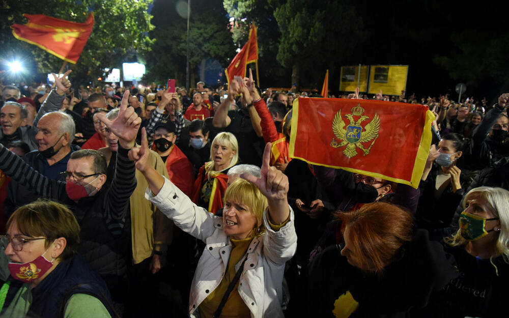 <p>„Cetinjski manastir otet Cetinju i Crnoj Gori“, poručio Zeković</p>