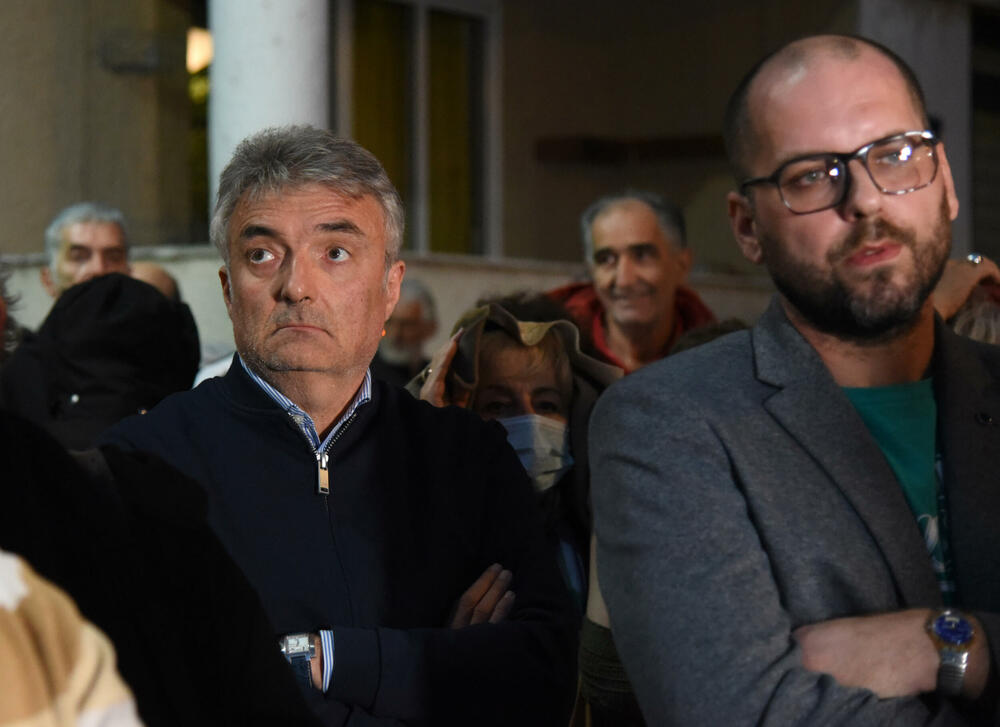 <p>„Cetinjski manastir otet Cetinju i Crnoj Gori“, poručio Zeković</p>