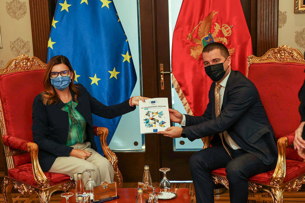 Popa i Bečić, Foto: Skupština Crne Gore