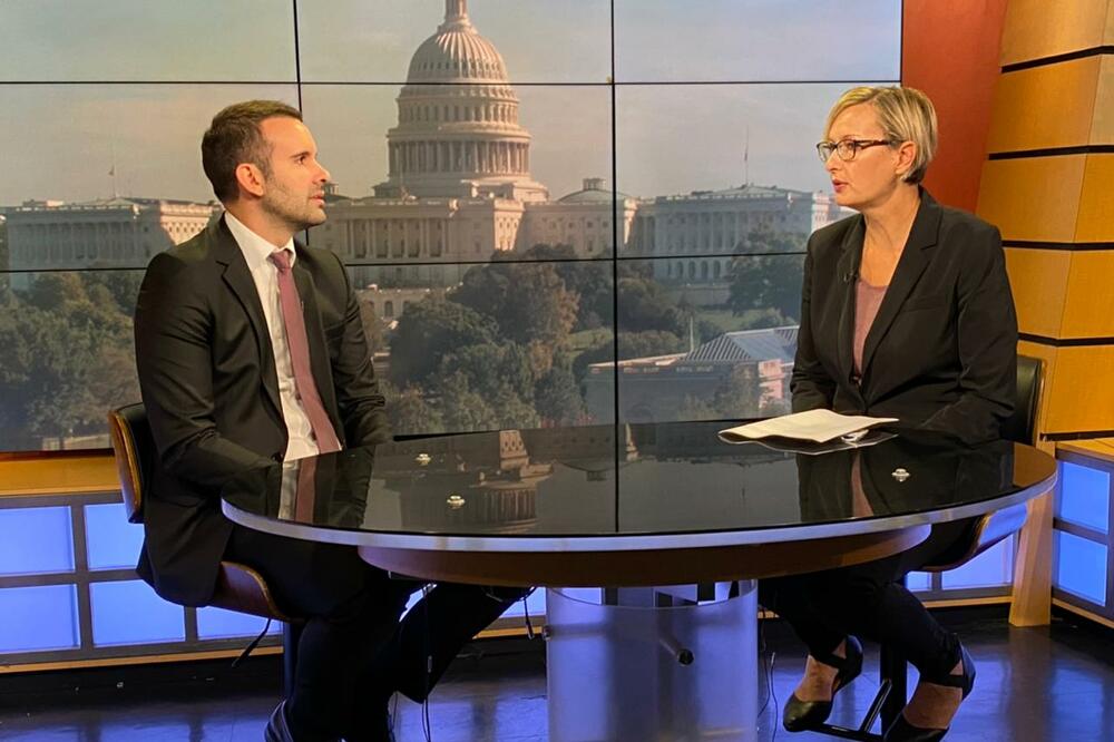 Spajić u razgovoru sa novinarkom Glasa Amerike, Foto: MFSS