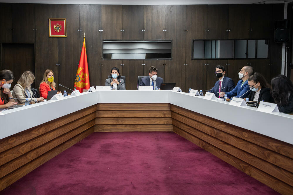 Sa sastanka Komisije, Foto: Generalni sekretarijat Vlade