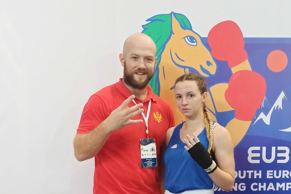 Bojana Gojković sa trenerom Nikolom Ružićem, Foto: BK Budva