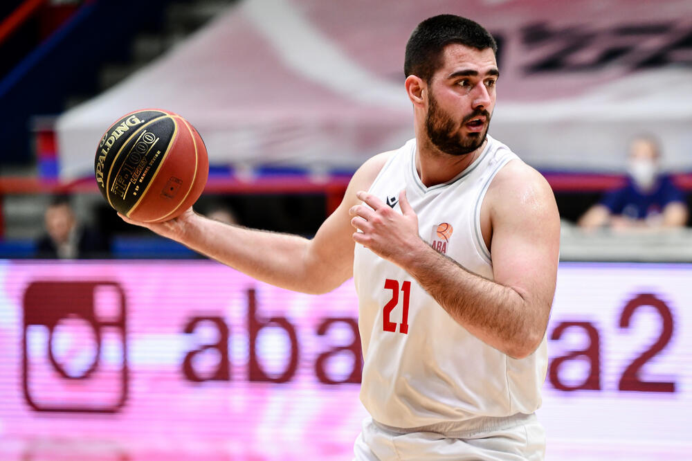 Vasilije Knežević u dresu Lovćena, Foto: ABA liga/Dragana Stjepanović