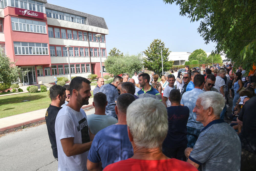Sa nedavnog protesta radnika “Plantaža, Foto: SAVO PRELEVIC