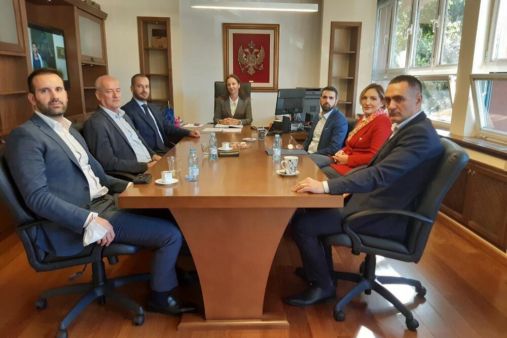 Sa sastanka, Foto: Uprava prihoda i carina