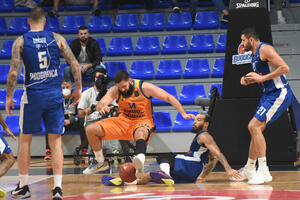 „Morača” gori: Kobs srušio Valensiju