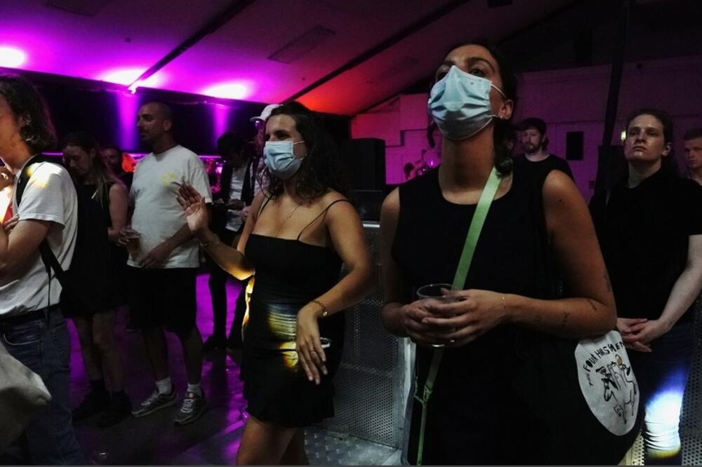 Iz noćnog kluba u Londonu, Foto: Rojters