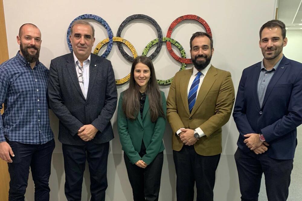 Predstavnici Ragbi saveza Crne Gore sa Simonovićem i Goročatogijem, Foto: COK