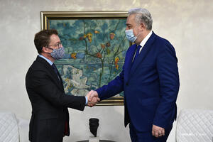 Katler: Crna Gora kao članica NATO-a pouzdano doprinosi...