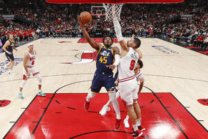 Nikola Vučević odličan, saigrači još efikasniji