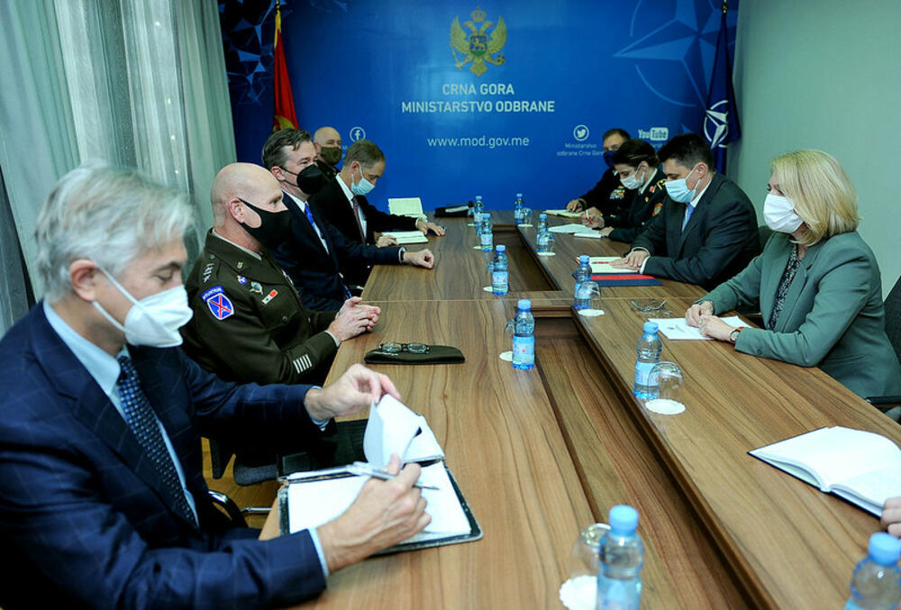 Kristofer Kavoli, Olivera Injac