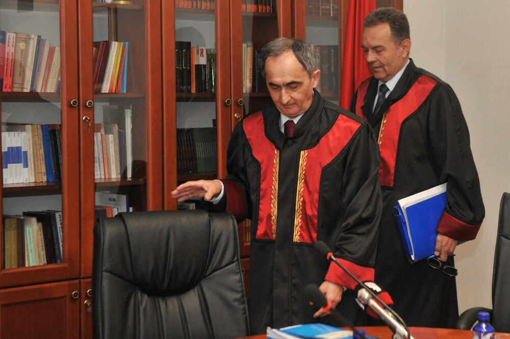 Predsjednik neće o kršenju ustava i zakona: Šćepanović i Drašković, Foto: Savo Prelevic