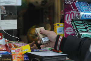 Paklica cigareta skuplja 28 do 37 centi