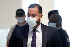 Bivši Makronov tjelohranitelj osuđen na godinu dana kućnog zatvora