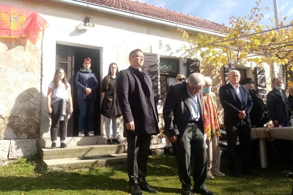 Sa otkrivanja spomen ploće, Foto: Privatna arhiva