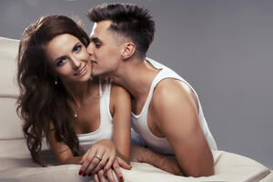 Izbjegnite izgovor 'boli me glava': Probudite želju u njoj