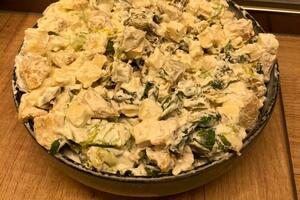 Kuhinja naših čitalaca: Anina salata sa piletinom