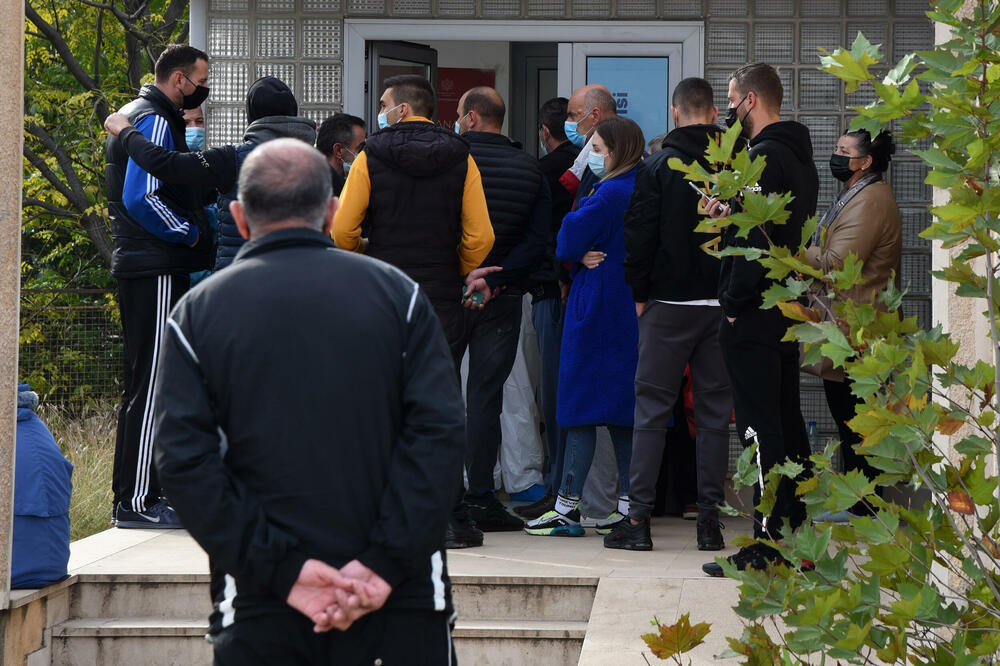 Kovid centar na Starom aerodromu u Podgorici, Foto: Luka Zekovic