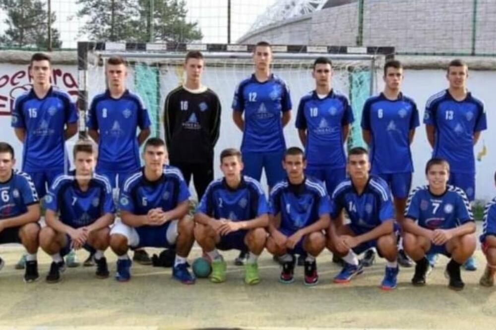 Sa kadetima u seniorskoj konkurenciji, ali barem je krenulo: Rukometaši Sutjeske, Foto: MRK Nikšić