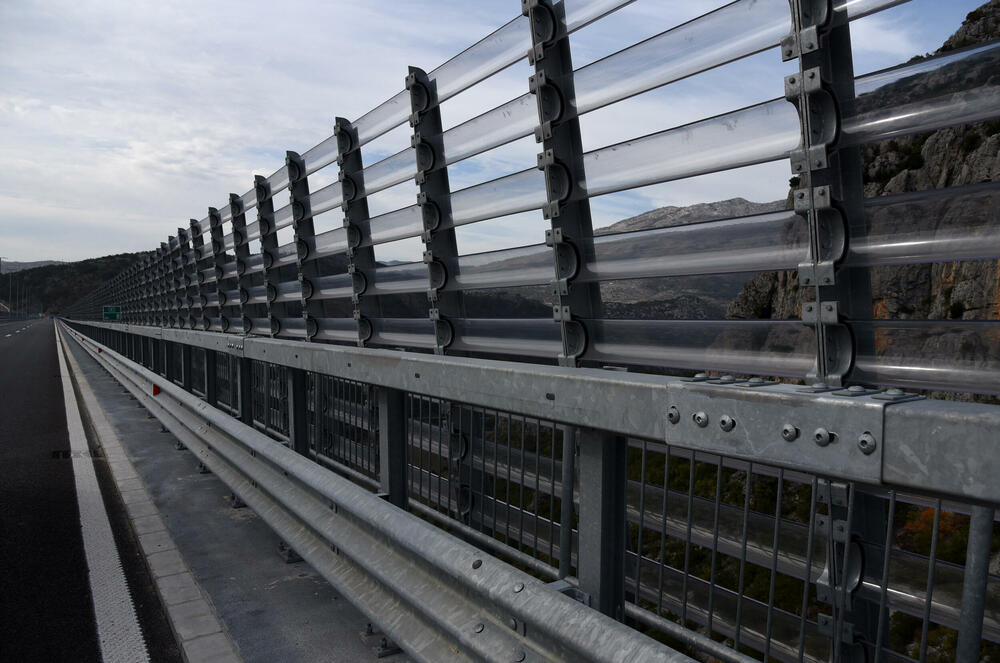 <p>Ministar kapitalnih investicija Mladen Bojanić obišao radove na auto-putu</p>