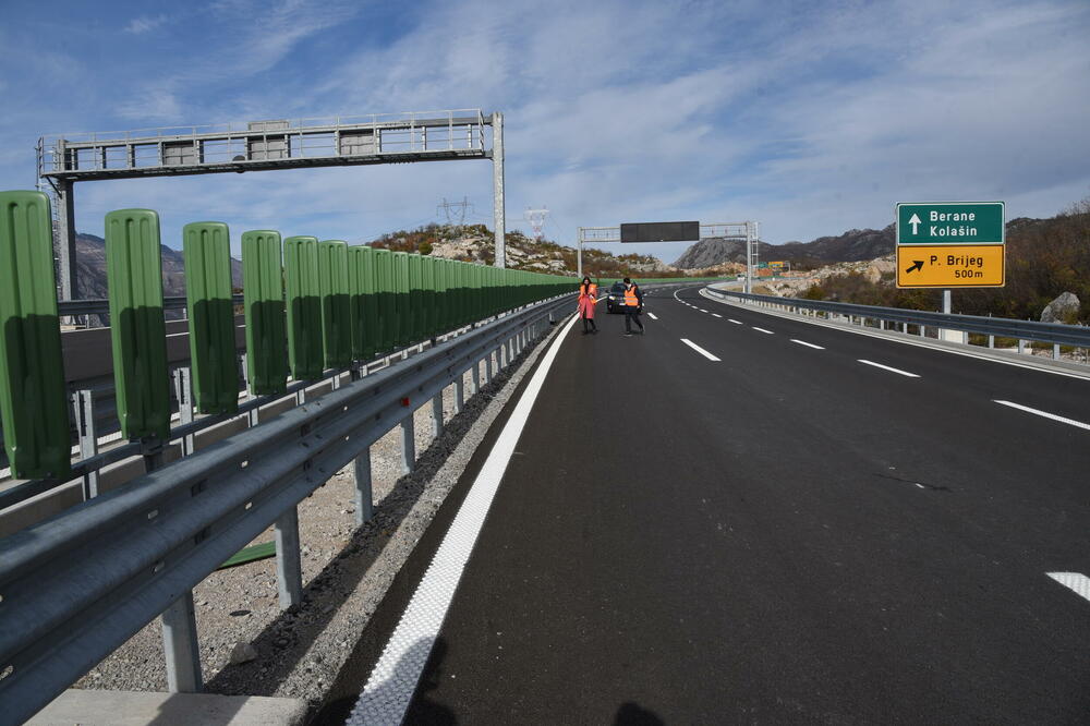Detalj sa autoputa, Foto: Luka Zeković