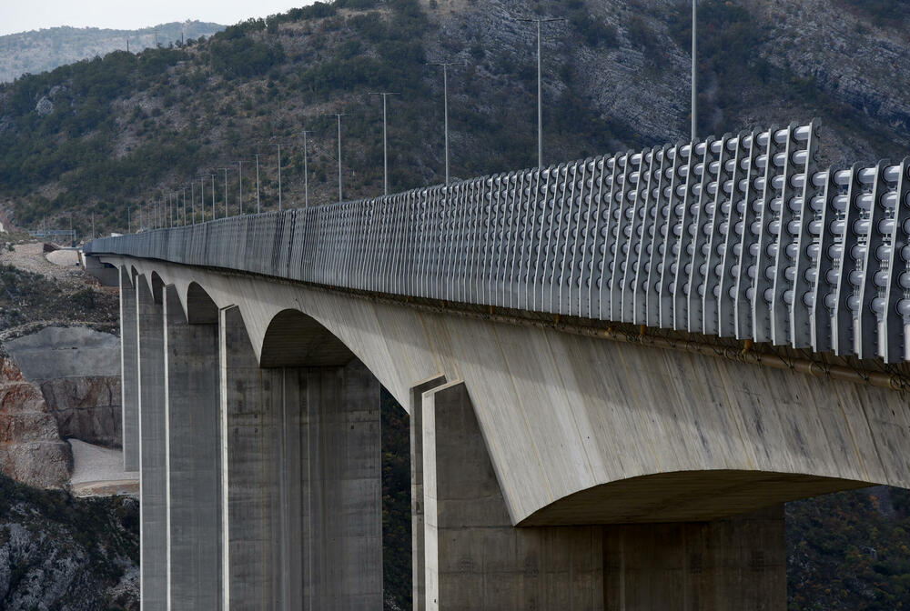 <p>Ministar kapitalnih investicija Mladen Bojanić obišao radove na auto-putu</p>