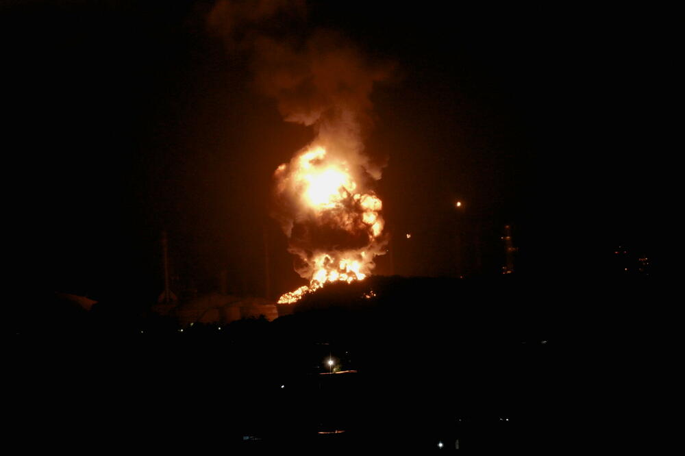 Požar u rafineriji nafte u Indoneziji, Foto: Reuters